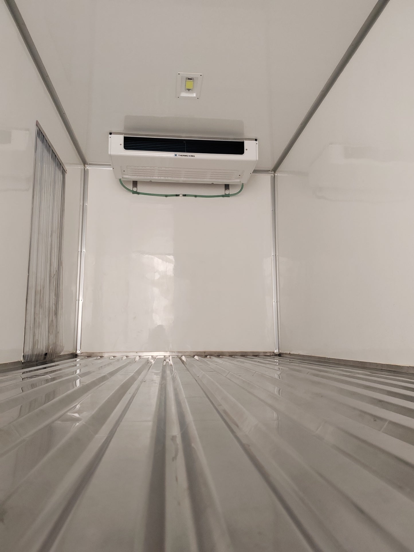 2025 Mitsubishi FUSO AMT 17ft Refrigerator Box Standard Build Import System