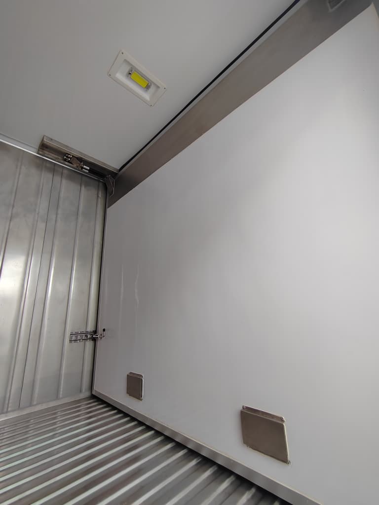2026 ISUZU NPR155 17ft Refrigerated Box Dual Temperature | EZadLori