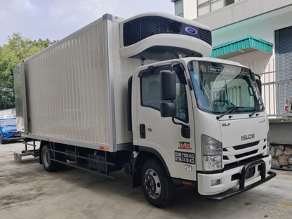 2026 ISUZU NPR155 17ft Refrigerated Box with 1.5 ton 5ft Tail-Lift Flat SS Chequered Plate Floor | EZadlori MY