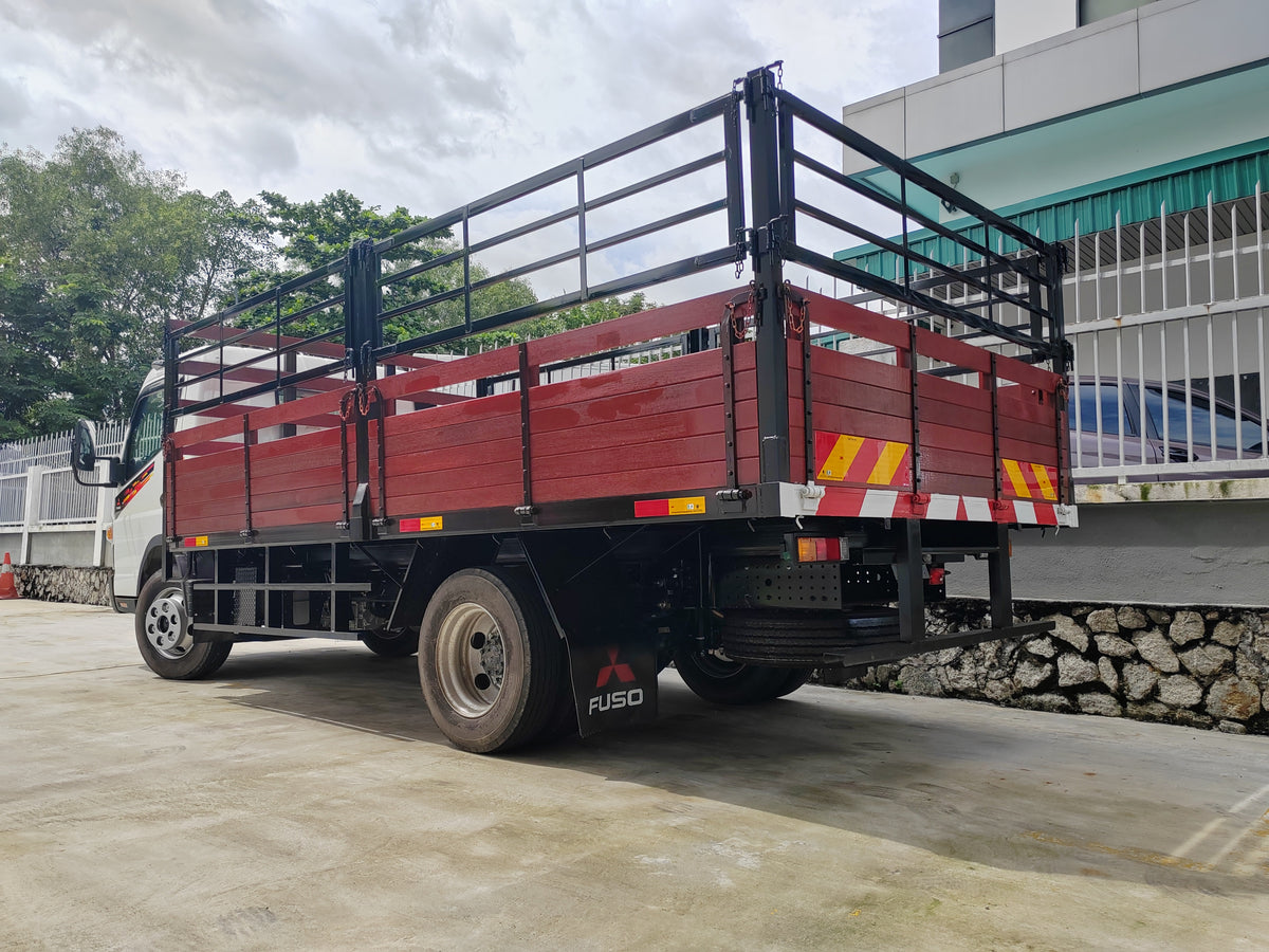 2026 Mitsubishi FUSO 14.5ft Wooden Cargo Steel Railings by EZadlori MY