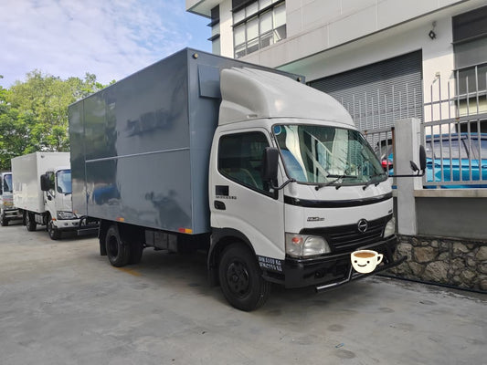 2009 HINO WU410R-HKMMS3 (BDM5000kg) Fiber Box 15ft