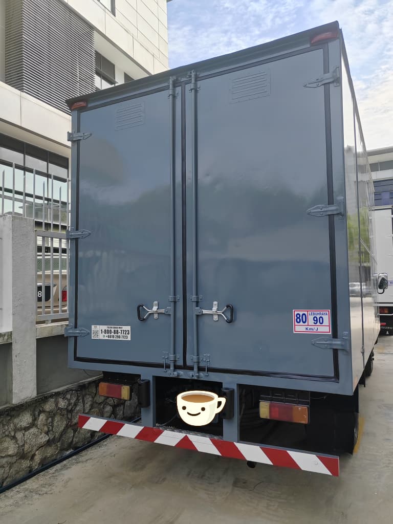 2009 HINO WU410R-HKMMS3 (BDM5000kg) Fiber Box 15ft