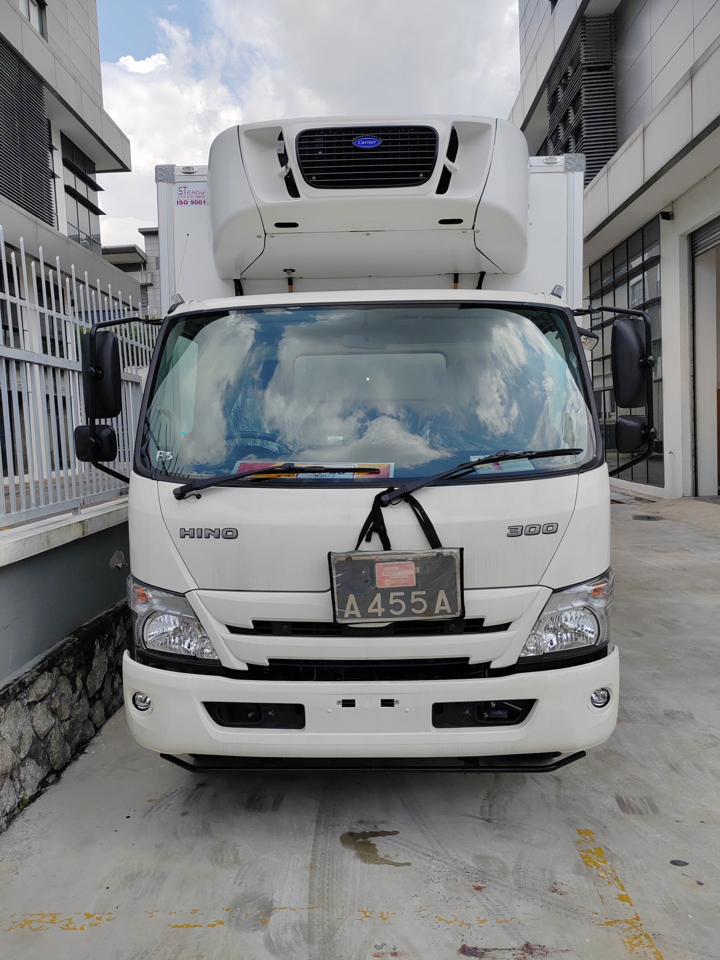 2026 HINO XZC730R 18ft Refrigerated Freezer Box