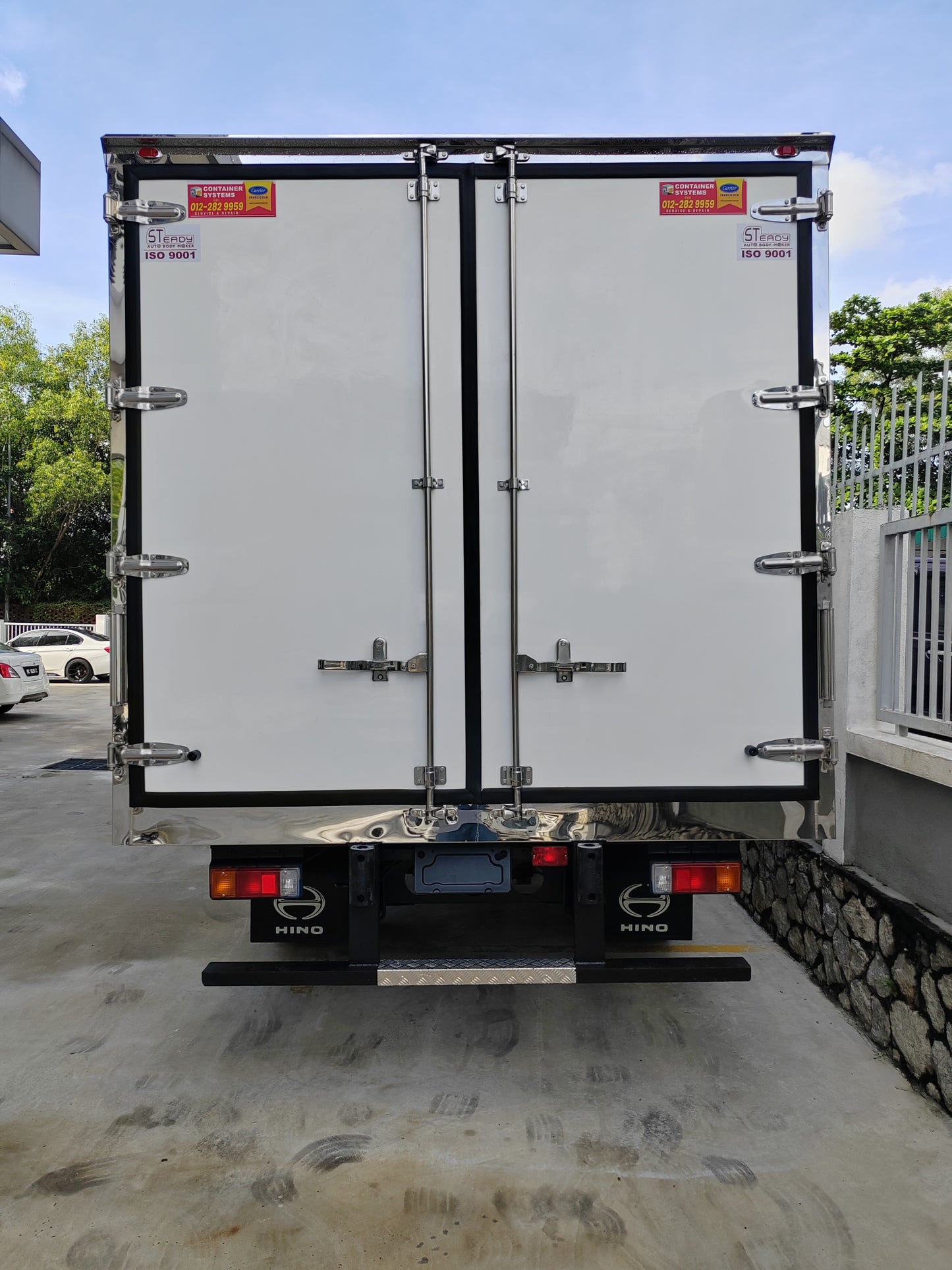 2026 HINO XZC730R 18ft Refrigerated Freezer Box