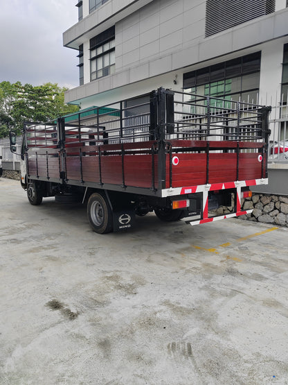 2026 HINO XZC730R 18ft Wooden Cargo Steel Railings Mild Steel Floorboard