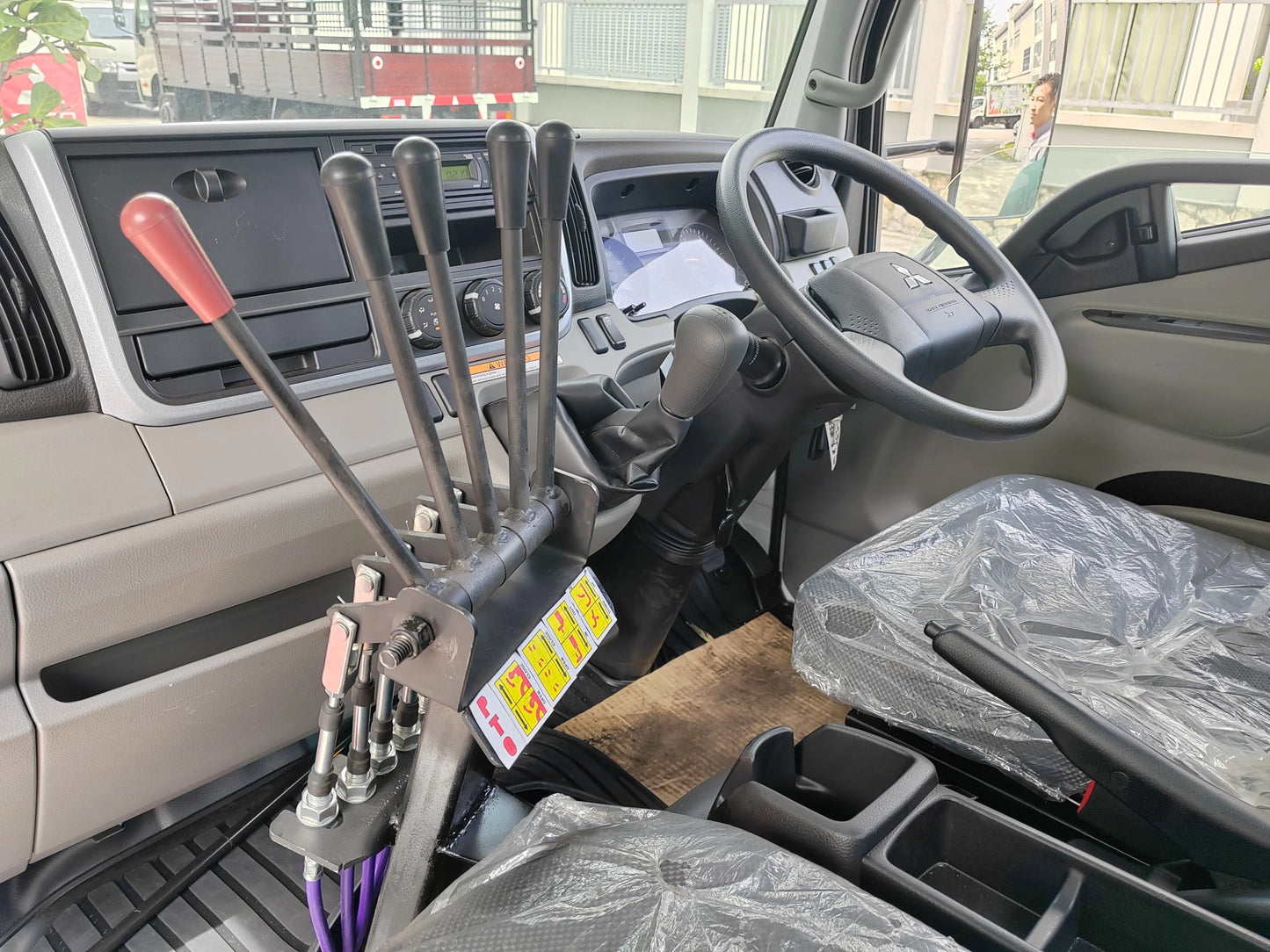 Roll On Roll Off (RORO)