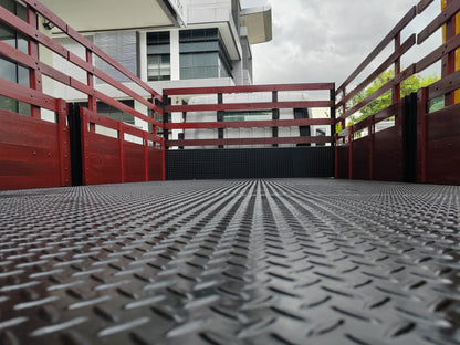 2025 Mitsubishi FUSO 17ft Wooden Cargo