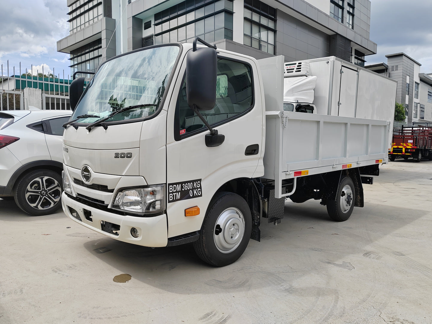 2025 HINO XZU600R 10ft Steel Cargo