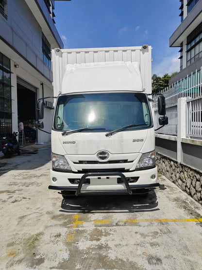 2026 HINO XZC730R 21ft Corrugated Box 10 Doors