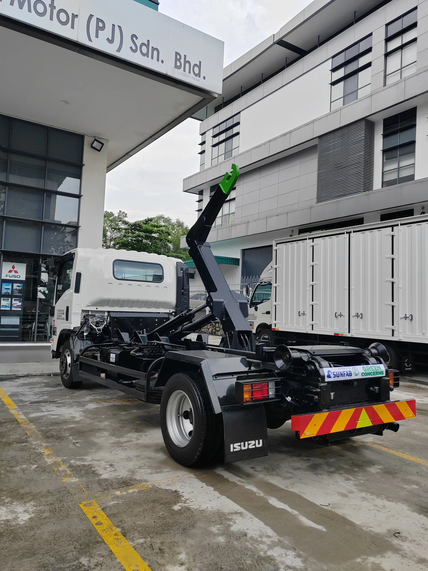 Roll On Roll Off (RORO)