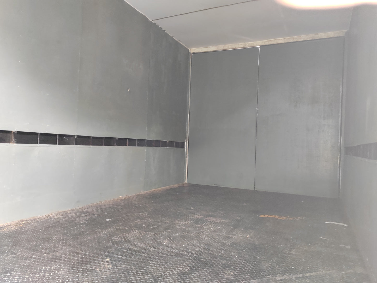 2023 Hino (BDM7500kg) Aluminium box 18ft