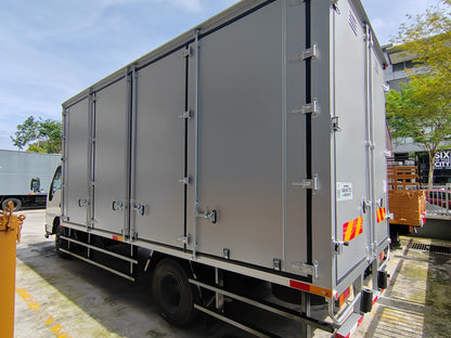 2013 ISUZU NPR71UPHT(BDM5000kg) Aluminium box 17ft