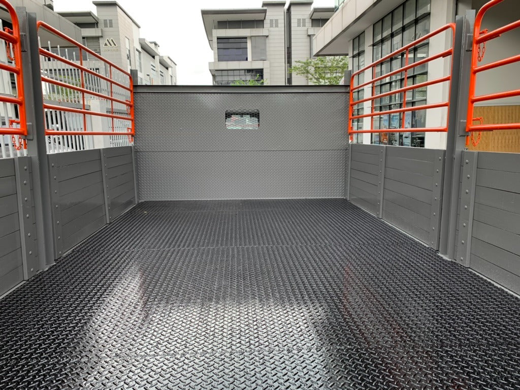 2024 Mitsubishi FUSO 14.5ft Wooden Tipper