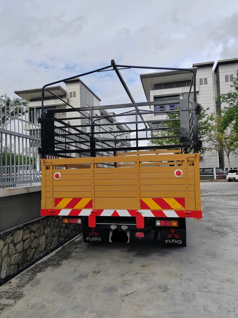 2021 MITSUBISHI FUSO FE85PG6SRDG3 Wooden Cargo 17ft with Canvas