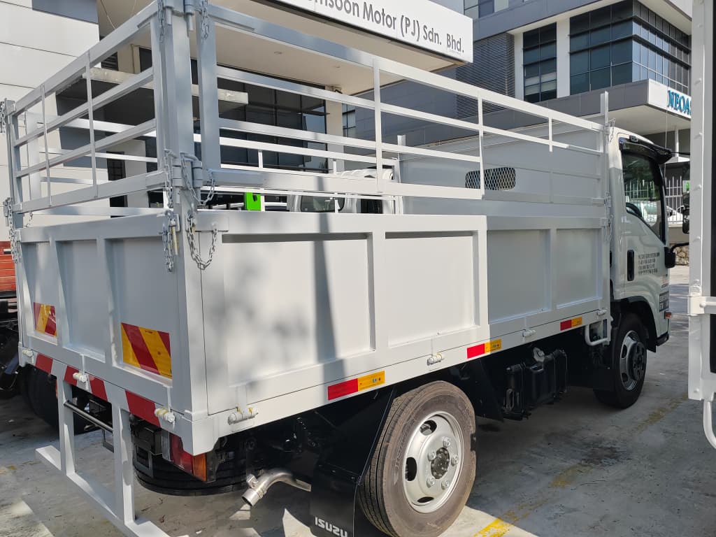 2025 ISUZU NMR125 10ft Steel Cargo