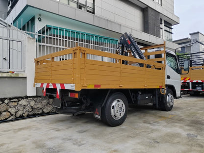 2017 MITSUBISHI FUSO FE71PB8SRDG3 Wooden Body 10' 3" & Crane
