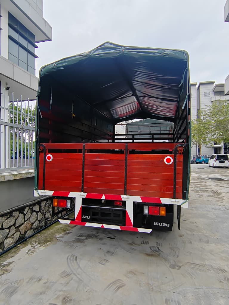 ISUZU NPR155 17ft Wooden Cargo with Canvas by EZadlori MY